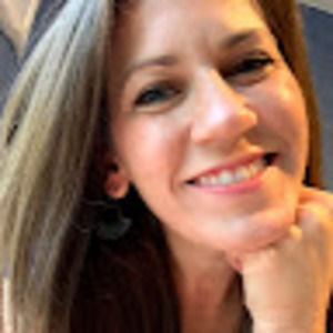 Meet your Posher, Debbie